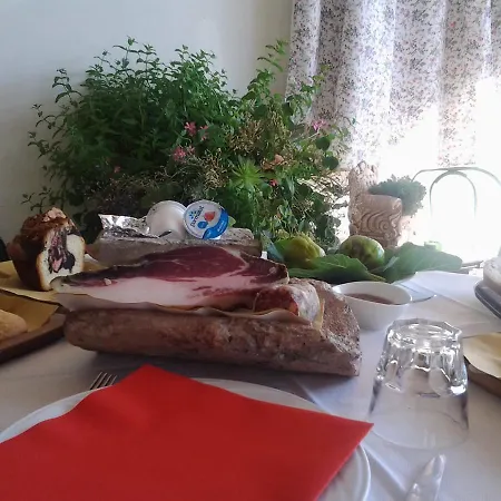 Il Giardino Di Mavi Séjour à la ferme *
